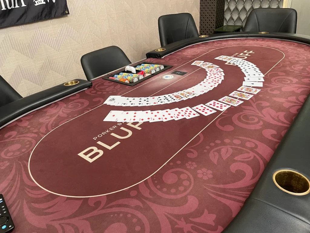 Poker Bar BLUFF