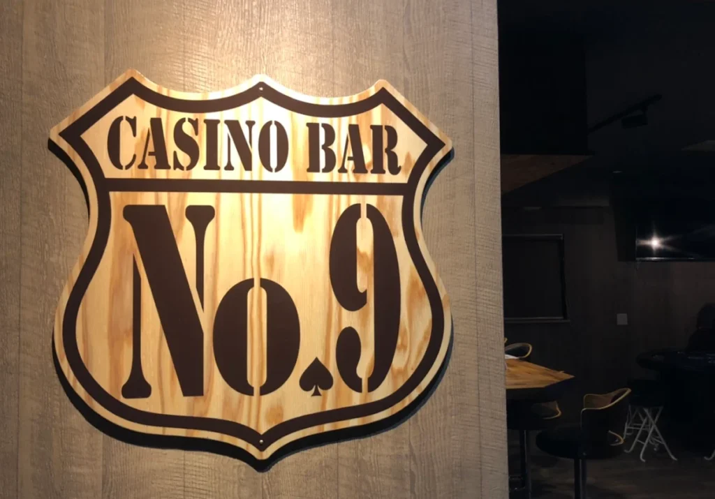 CASINO BAR No9